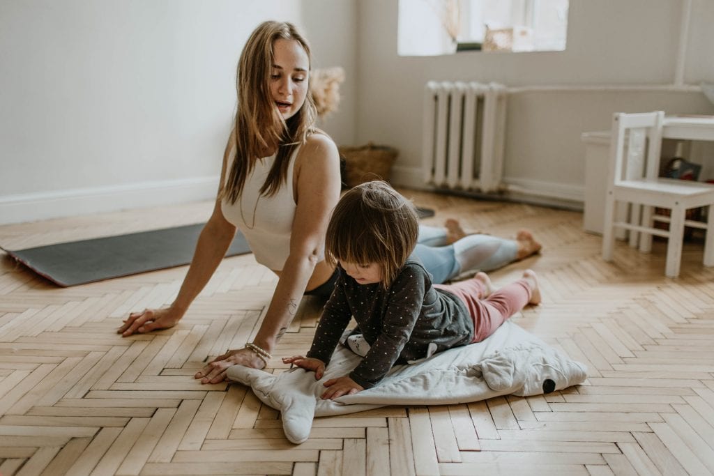 mum-and-child-yoga