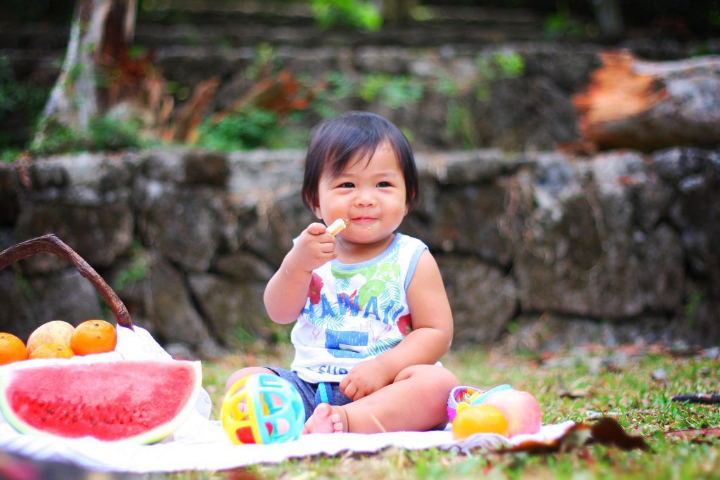 child-eating-fruit