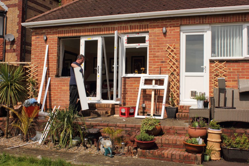 double-glazing-fitter