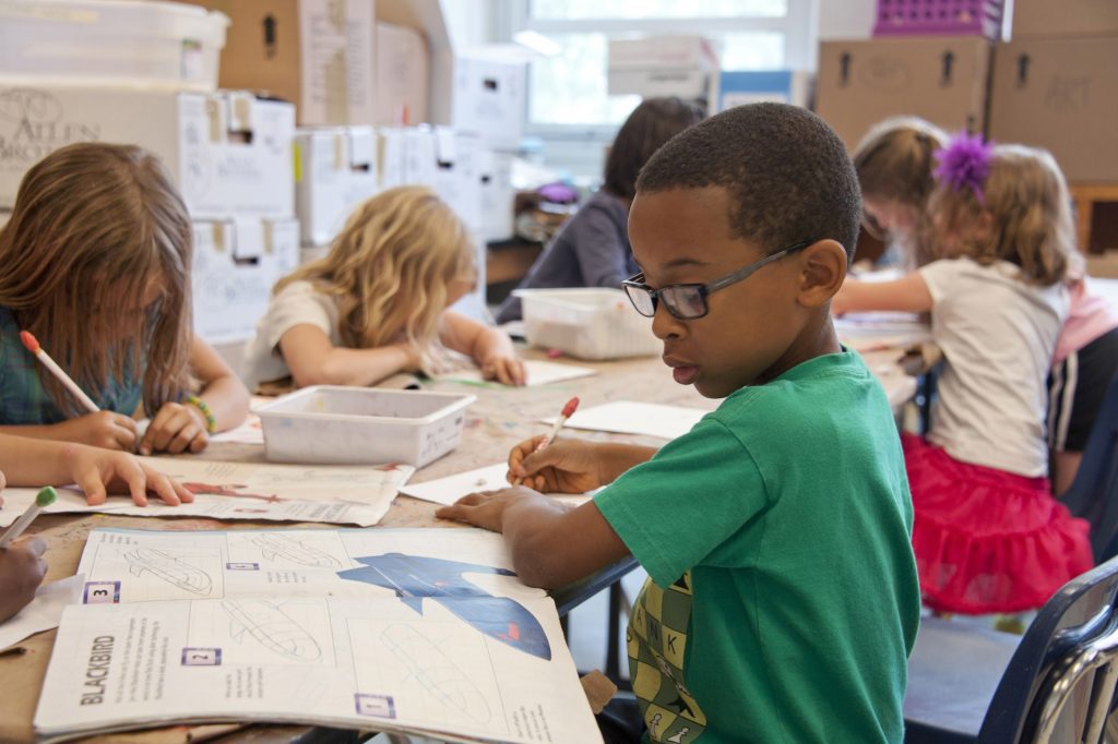 kids-in-classroom