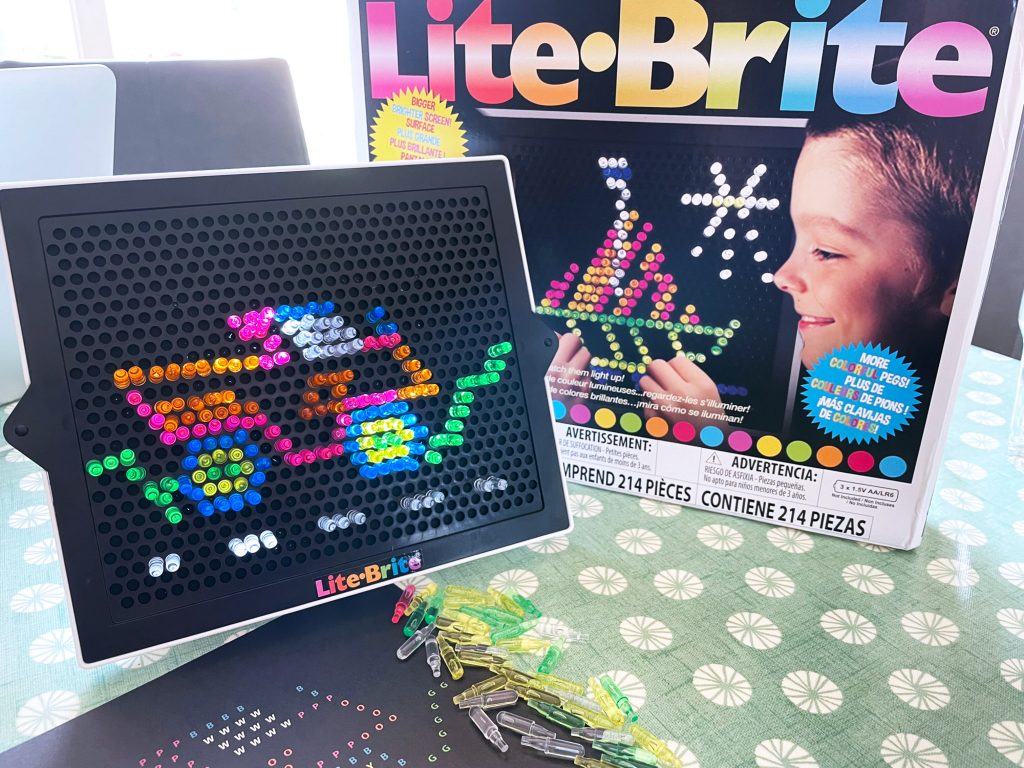 ecaa8915 lite brite car