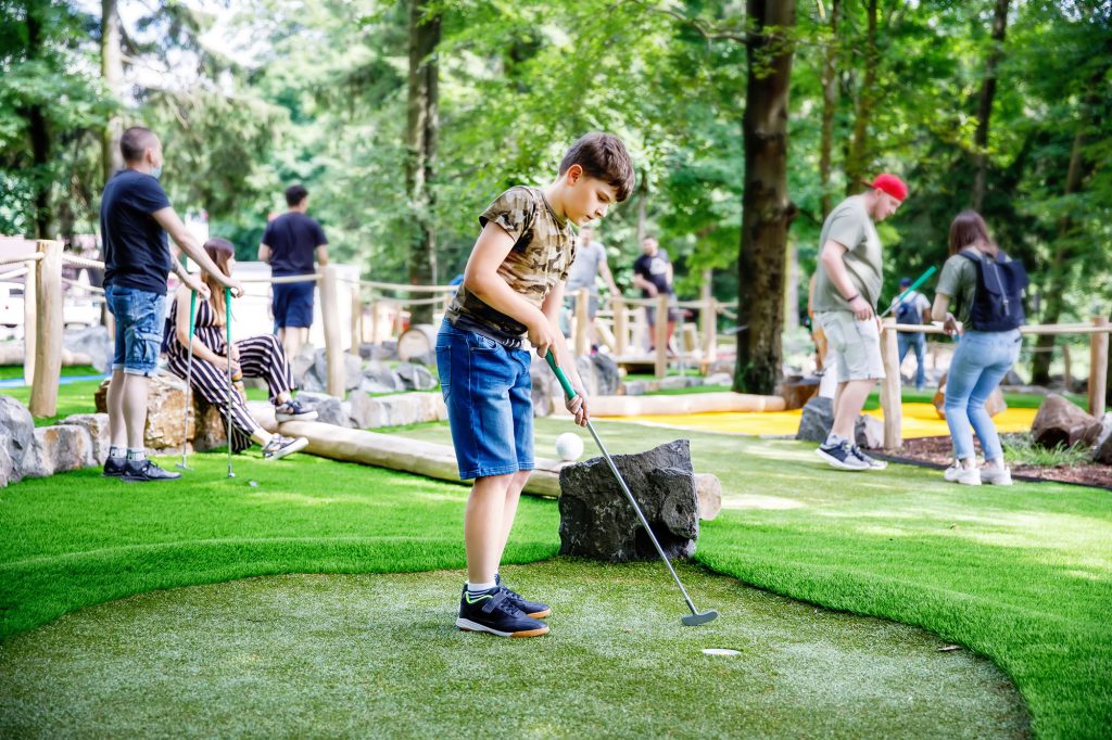 ead adventure golf london