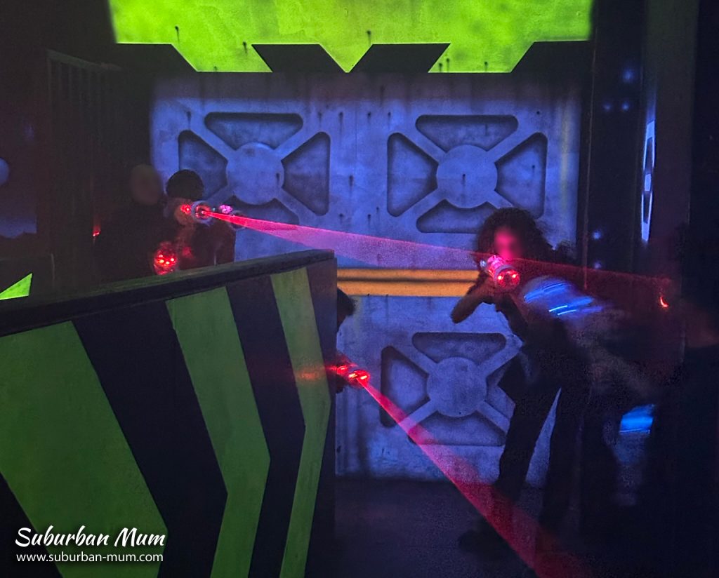 d laserquest team action