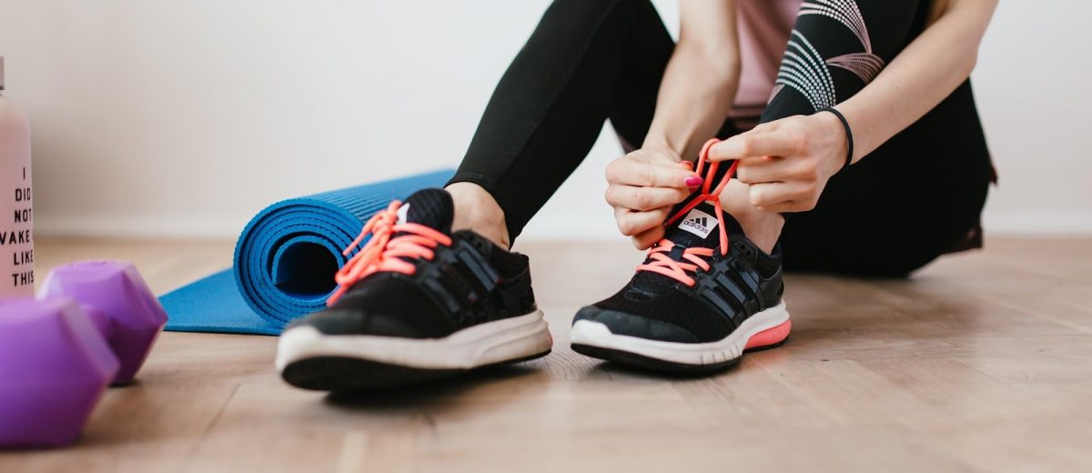 Descubre estos ejercicios aeróbicos fáciles de hacer y cambia la rutina en casa