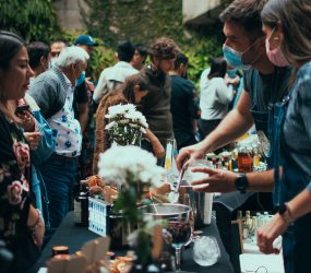 Atención fanáticos del buen vino ¡Vuelve el evento Bocas Moradas!
