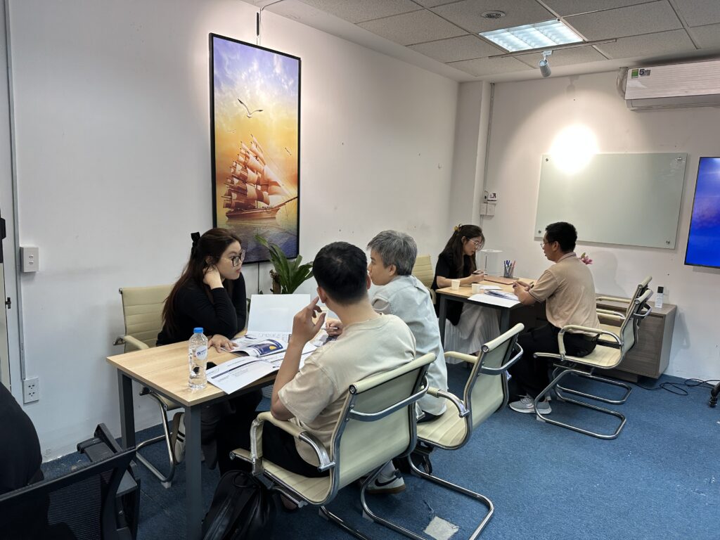 Chuyên gia tư vấn chuyên sâu riêng cho từng doanh nghiệp