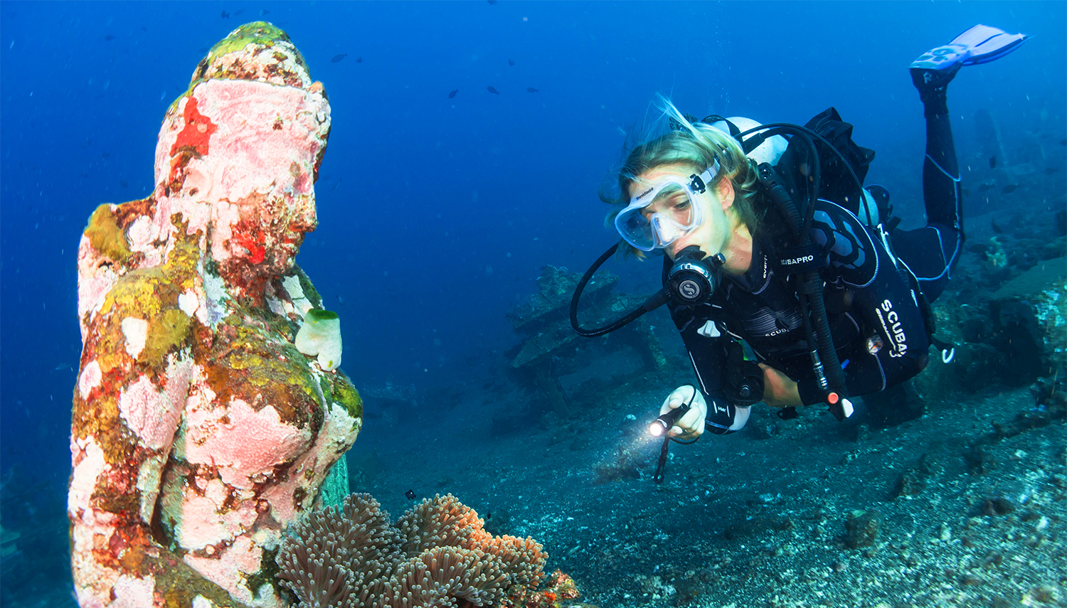 拉開珊瑚礁與死亡的距離——佛州立法禁有害防曬，愛護肌膚更要友善海洋