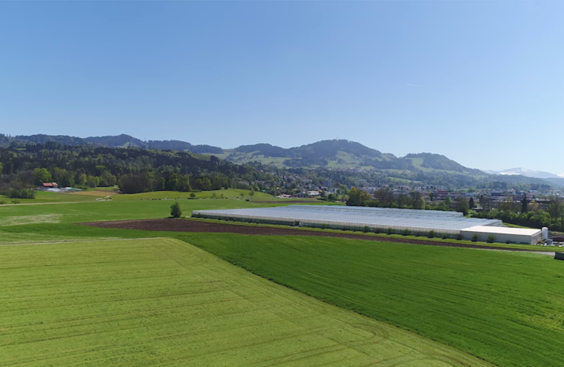 這座瑞士工廠每年從空氣中「捕獲」900噸二氧化碳，用來滋養農作物更能阻止暖化