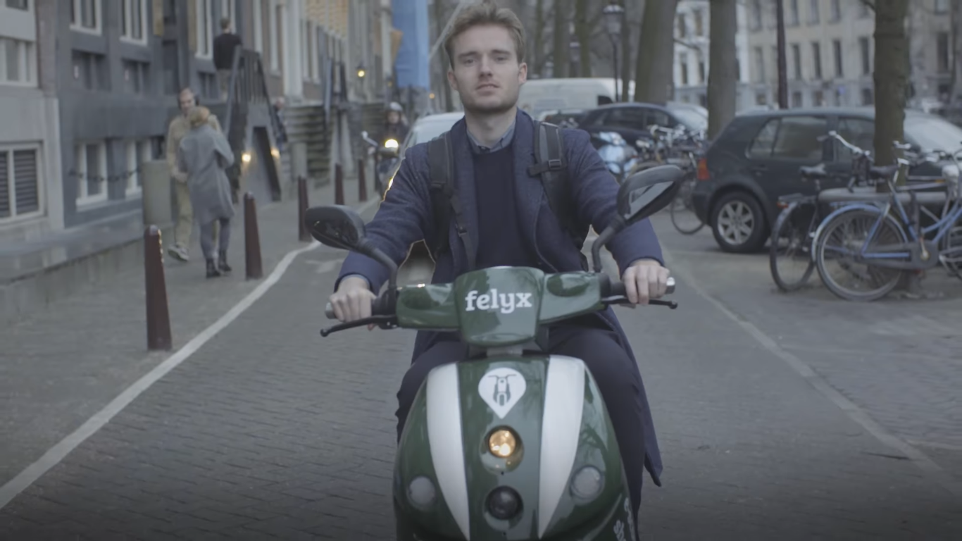 搭上共享浪潮：荷蘭首都推「共享電動機車」，可隨處租還車，不需找停靠站