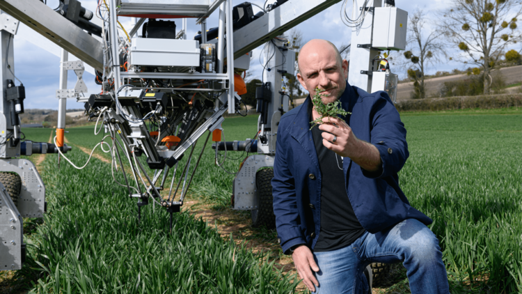 英國新創打造田間機器人家族——去除雜草、分析土壤健康樣樣會