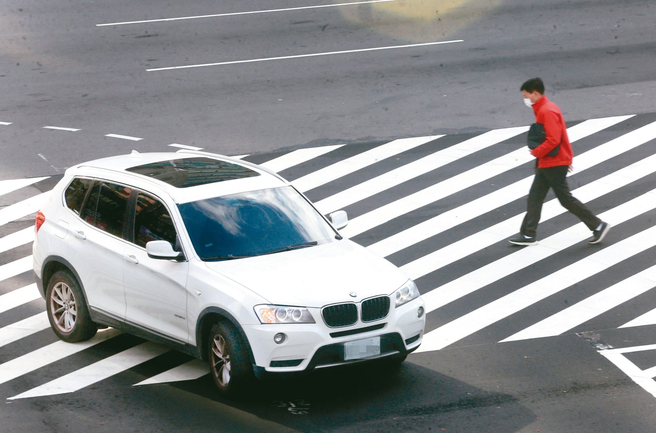 禮讓提升車禍死亡卻增 專家會診：道路設計殺人