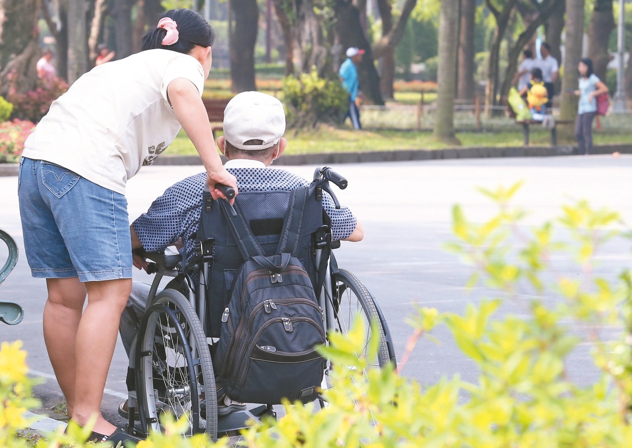 現況篇／被當瘋子綁？失智照顧最難、資源最少