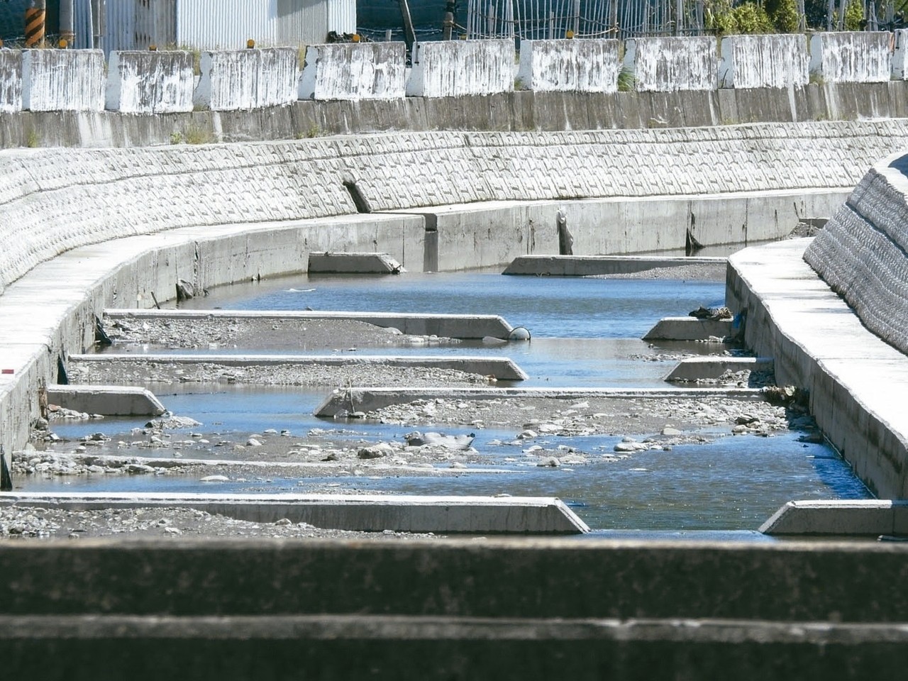 治河治成水溝 水利署長：做不好就停掉