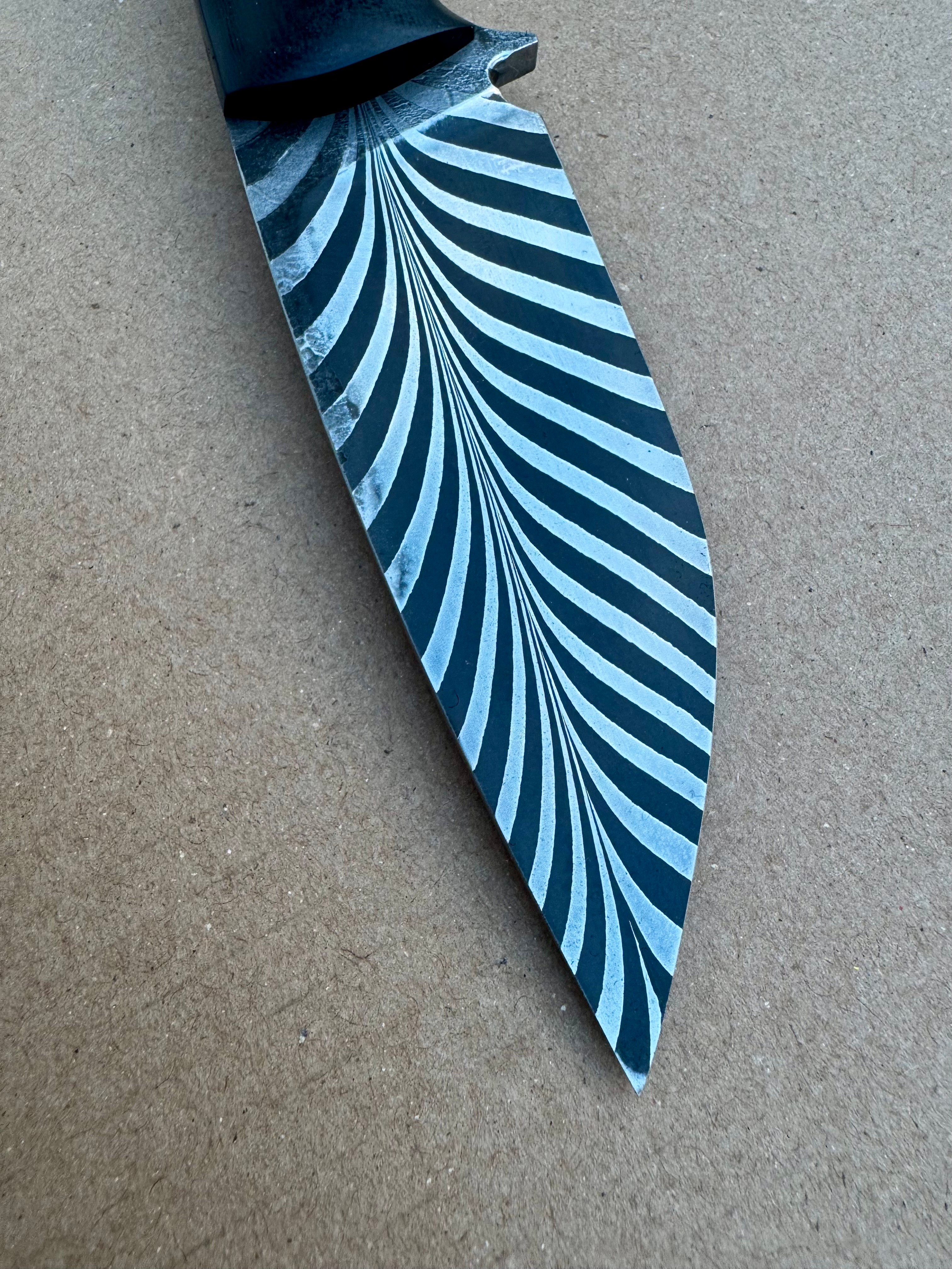 Federdamast / Damaszenerstahl by Kalderum Klingenkunst / Damast