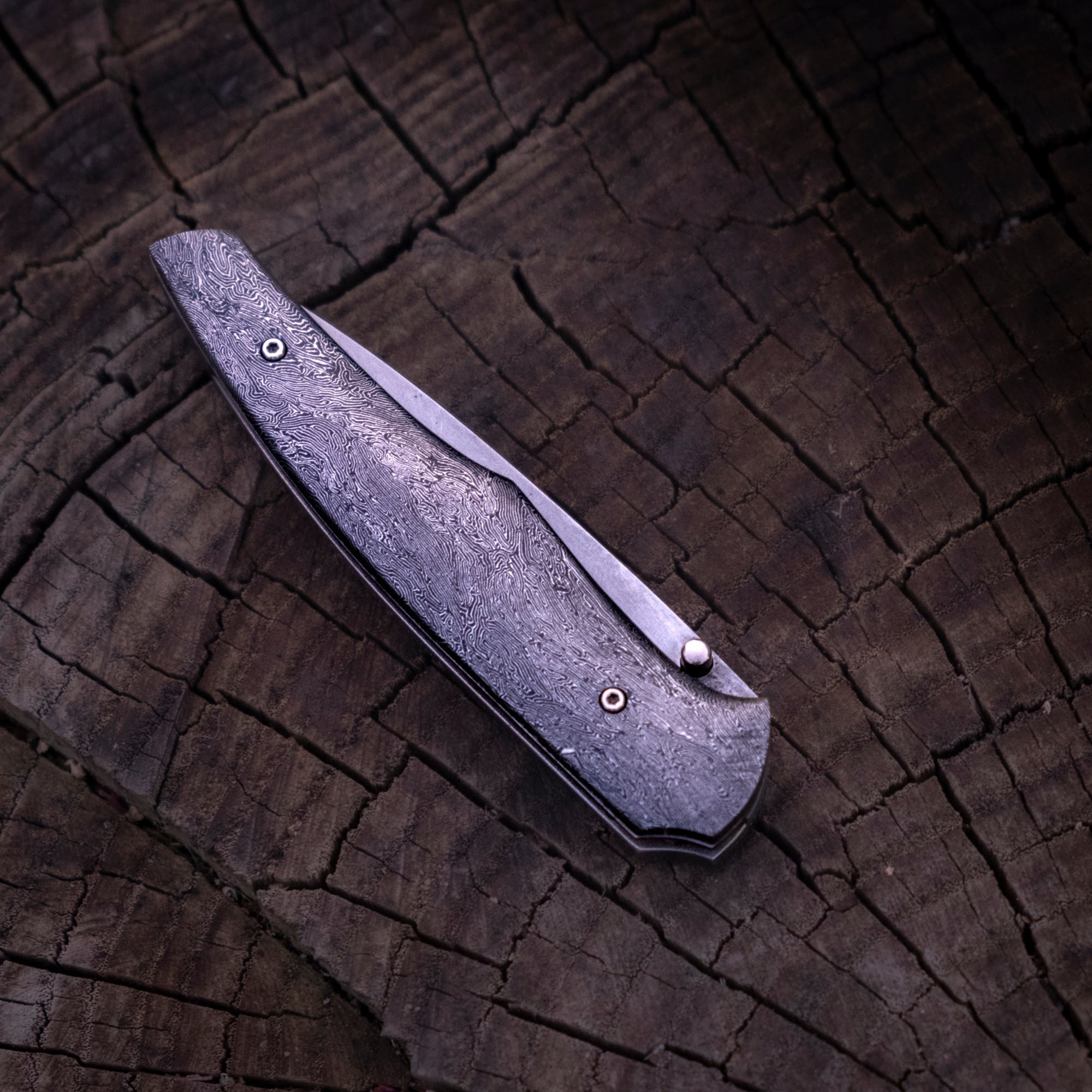 Klappmesser - Linerlock - Magnacut - Carbon