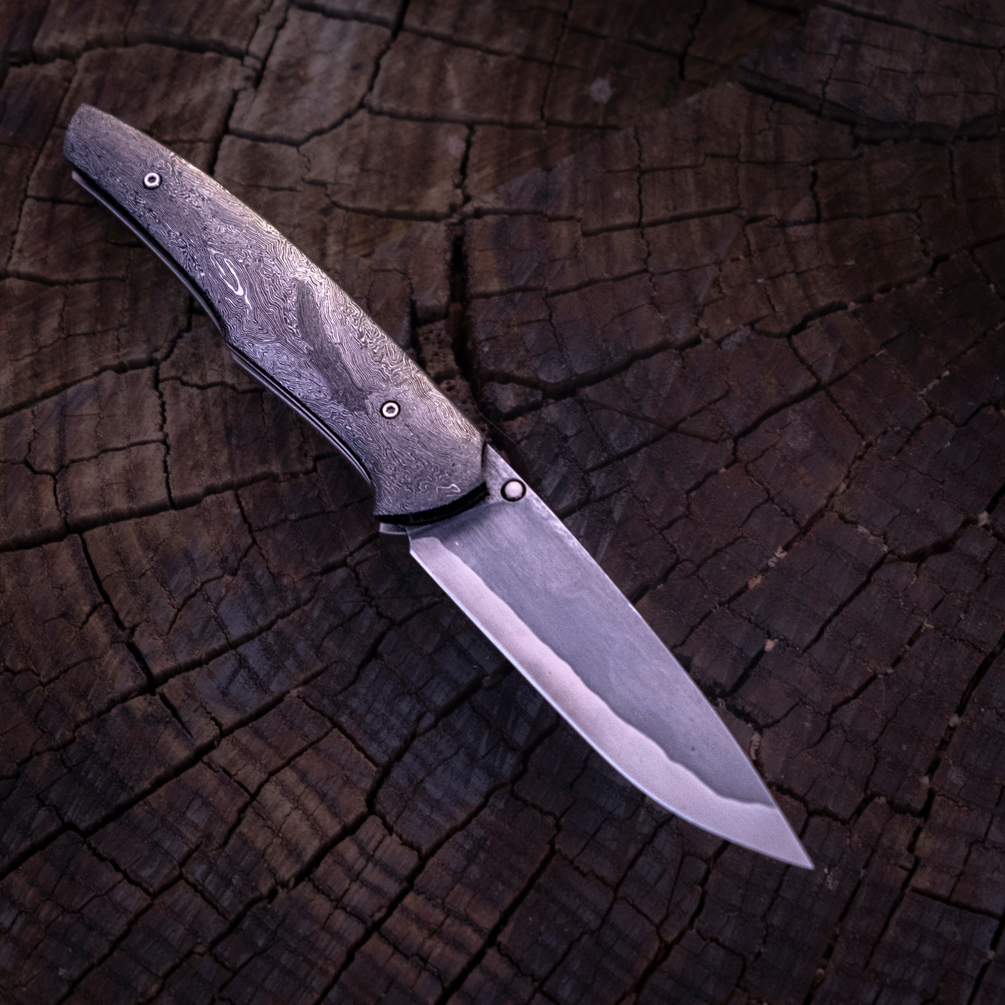 Klappmesser - Linerlock - Magnacut - Carbon