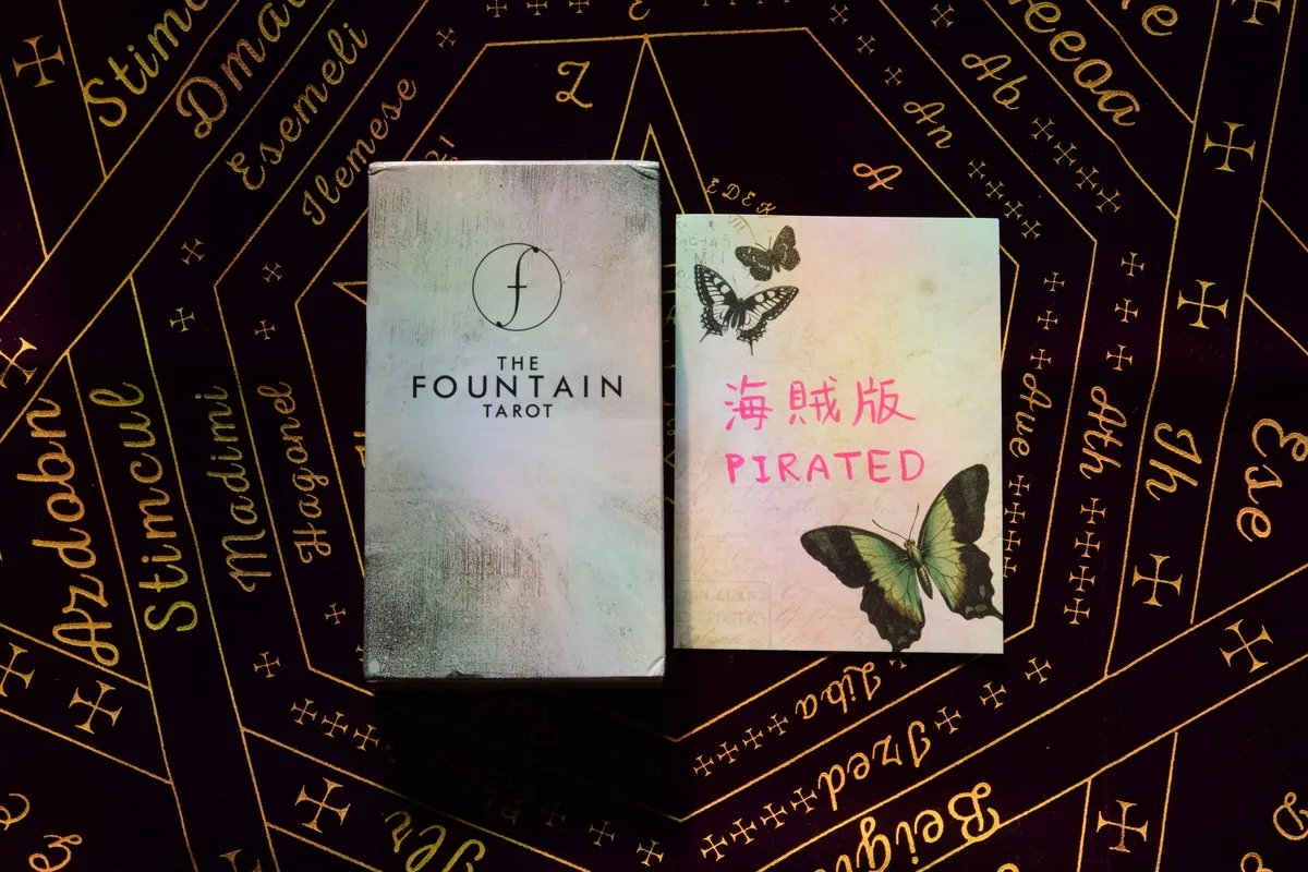 海賊版:The Fountain Tarot