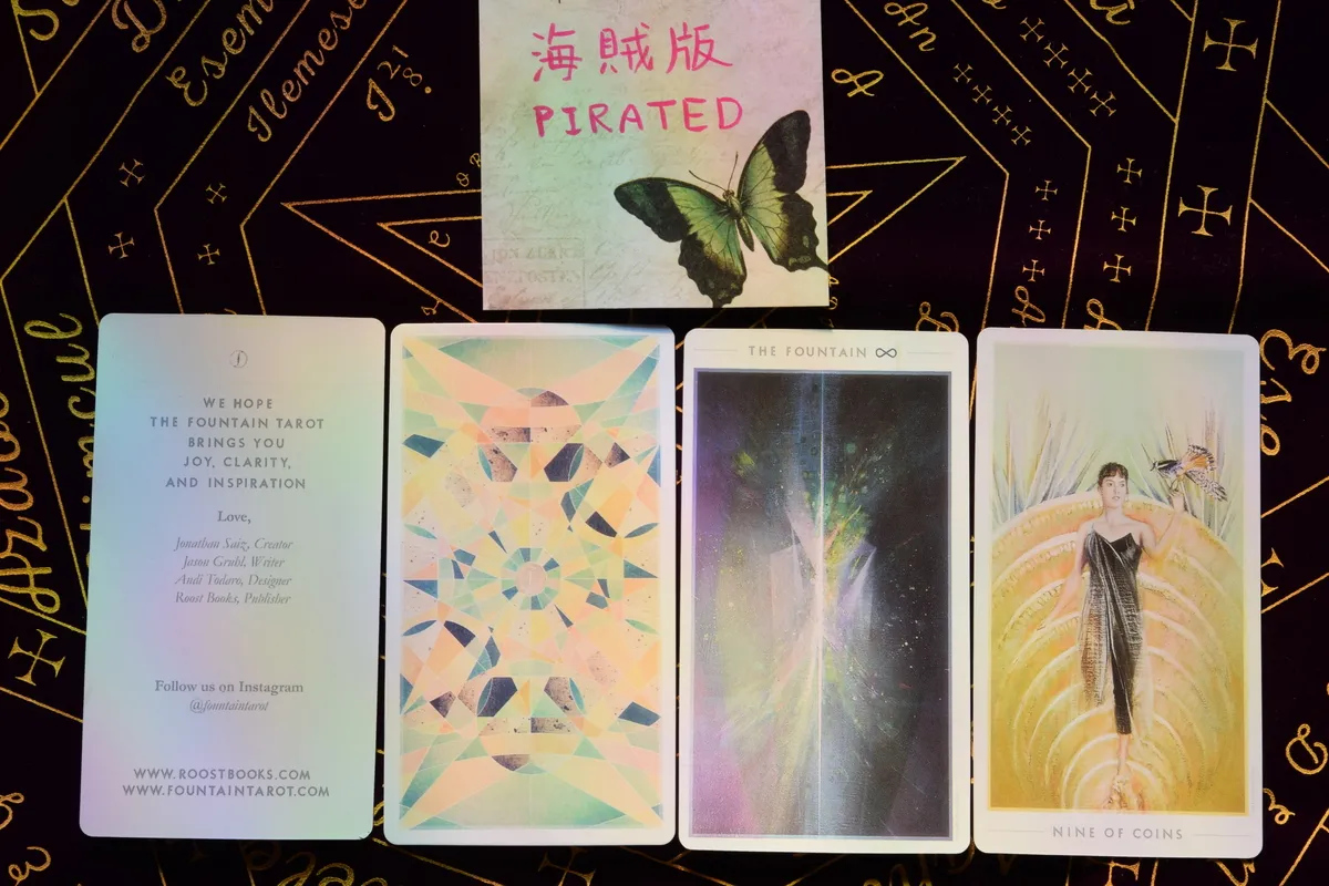 海賊版:The Fountain Tarot
