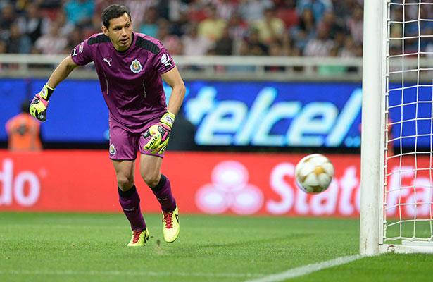 Rodolfo Cota entrará en el club de los 150 partidos