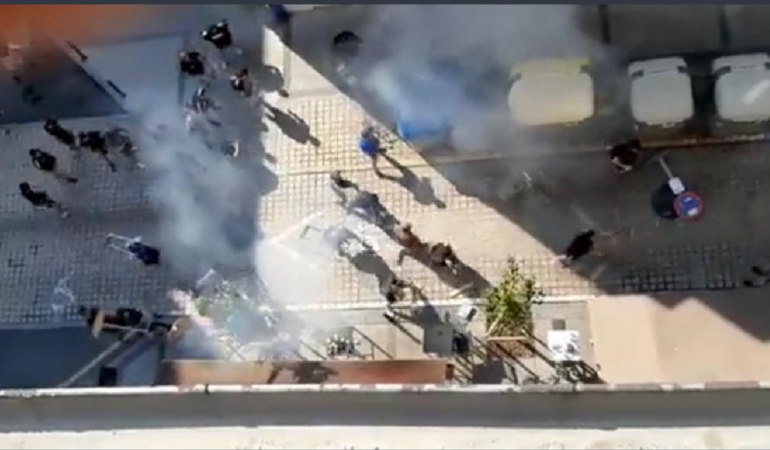 Los aficionados se enfrentaron. Foto: cortesía