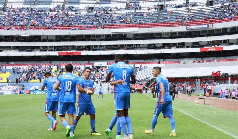 Los celestes obtuvieron su tercer triunfo en el Azteca. Foto: Oswaldo Figueroa