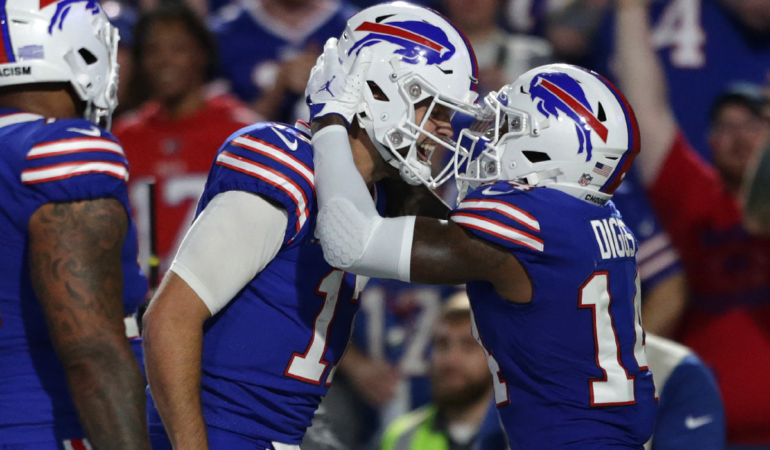 Josh Allen y Stefon Diggs Buffalo Bills | Foto: AFP