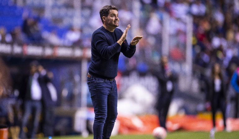 Nicolás Larcamón solamente piensa en su Puebla y en el partido ante América / Foto: Mexsport
