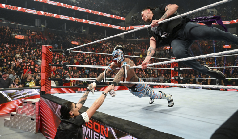 Dominik Mysterio aplicó el 619 sobre Rey Mysterio / Foto: Cortesía WWE