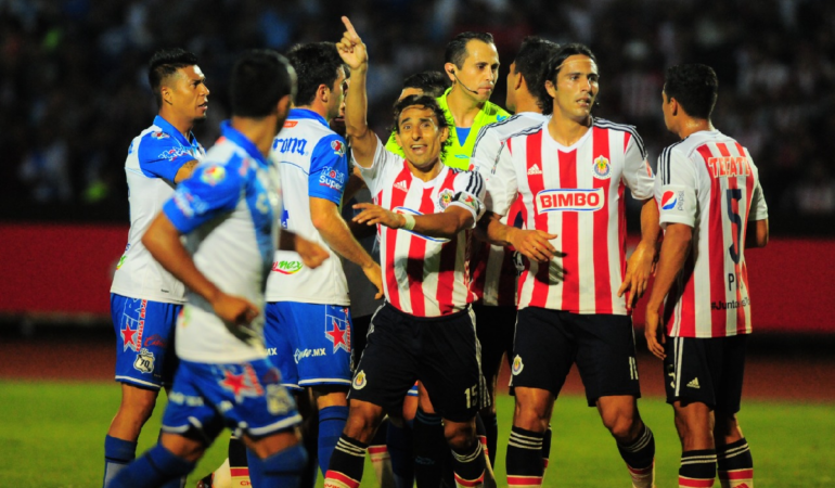 Enrique Santander suma cinco partidos pitados al Puebla en el año | Foto: Mexsport