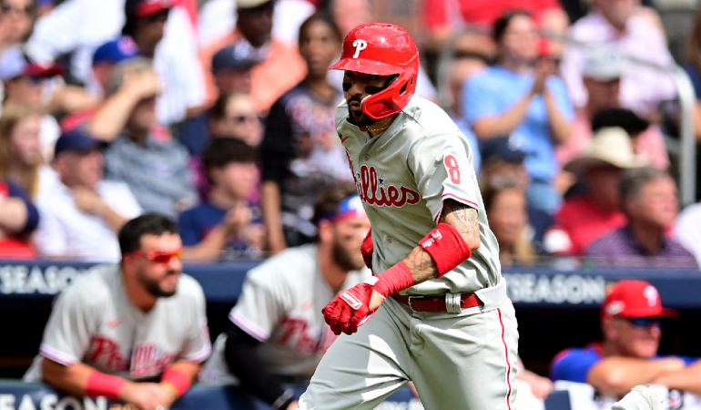 Nick Castellanos fue el héroe de Filadelfia. FOTO: Adam Hagy | AFP