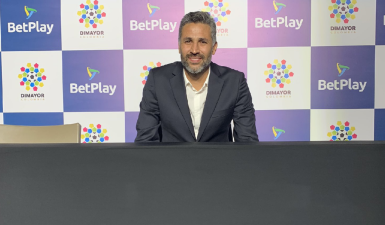 Mario Yepes busca lograr nuevos objetivos con Colombia / Foto: @MarioAYepes