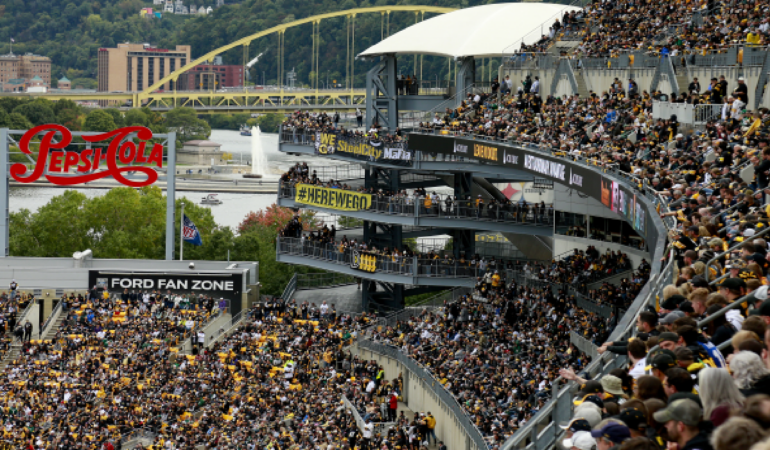 El aficionado estuvo presente en la derrota de los Steelers a manos de los Jets / Foto: AFP