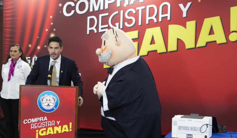 Farmacias Similares cumple 25años