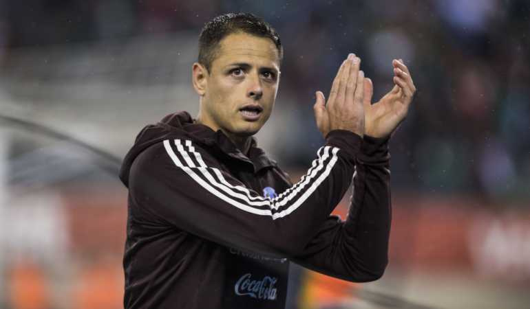 Listo para 'El Tráfico': Chicharito presenta camiseta especial