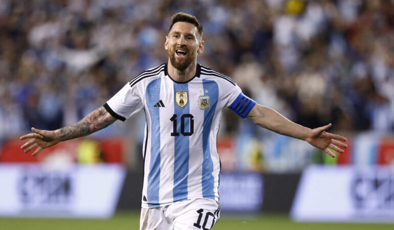 Messi se lesionó con el PSG. FOTO: AFP