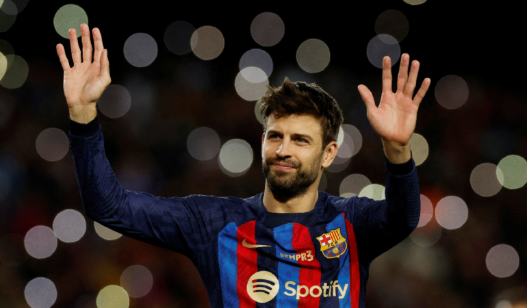 Piqué se mostró agradecido con los aficionados tras su retiro / Foto: Reuters