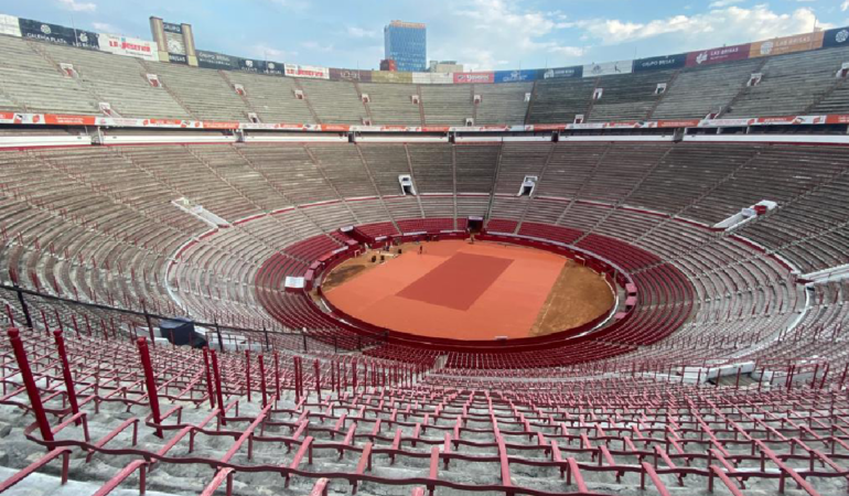 ¡Últimos detalles! La Plaza México ya espera a Rafael Nadal. | Foto: Ramón Romero ESTO