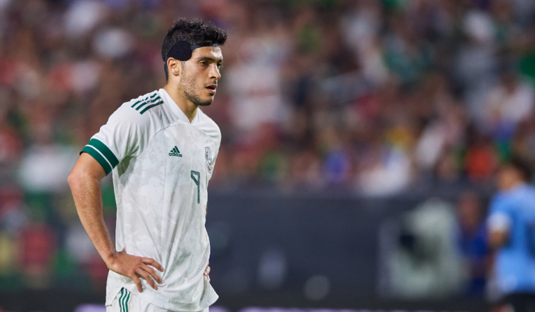 Raul Jiménez podría estar cerca de jugar en Qatar. Foto: Mexsport