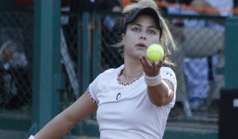 Renata Zarazúa remontó y le dio ventaja a México ante Serbia. FOTO: Cristian Robledo | El Sol de San Luis