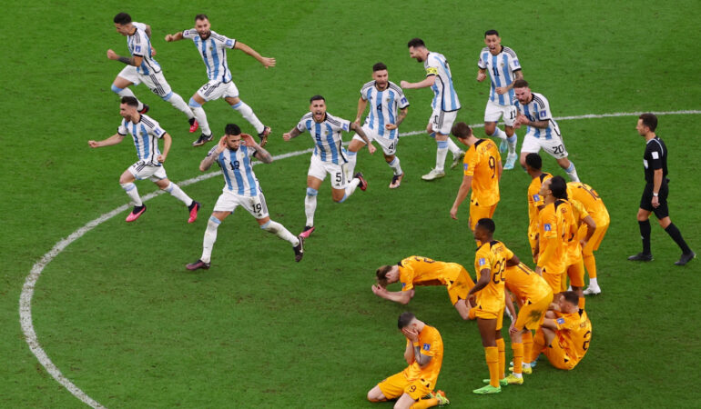 Argentina ha estado en polémicas desde antes de iniciar Qatar 2022. FOTO: Reuters