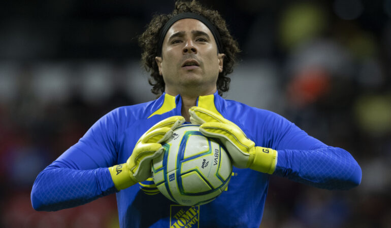 Memo Ochoa finalmente se quedará en el América. FOTO: Mexsport