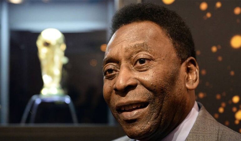 Pelé sufrió de Covid y baja frecuencia cardiaca. Foto: EFE