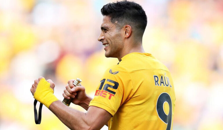Raúl Jiménez regresó a entrenar con los Wolves. FOTO: Instagram @raulalonsojimenez9