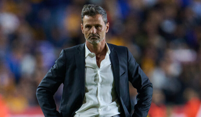 Diego Cocca confesó todo sobre a quién cortarán de Tigres para darle lugar a Nico Ibáñez. | Foto: MEXSPORT