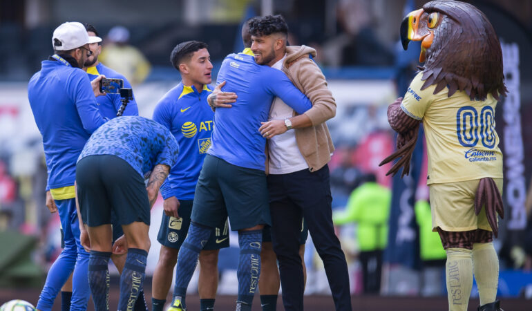 Bruno Valdez fue despedido por los aficionados de América. FOTO: Mexsport