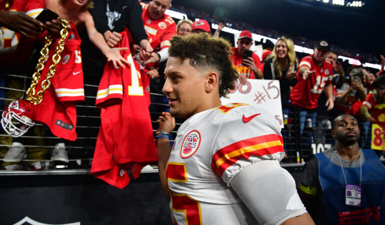 Chiefs y Bills jugarán final de la AFC en Atlanta. FOTO: Reuters