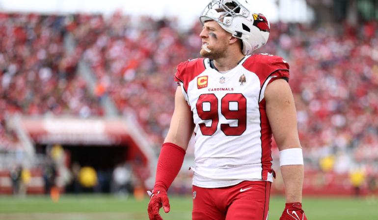 NFL - J.J Watt con su nuevo uniforme de Cardinals. ¿Qué