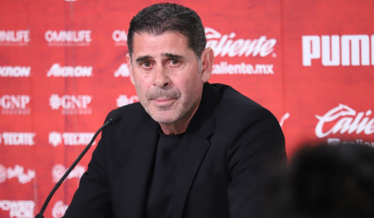 Fernando Hierro habló de los refuerzos en Chivas. FOTO: David Tamayo | El Occidental