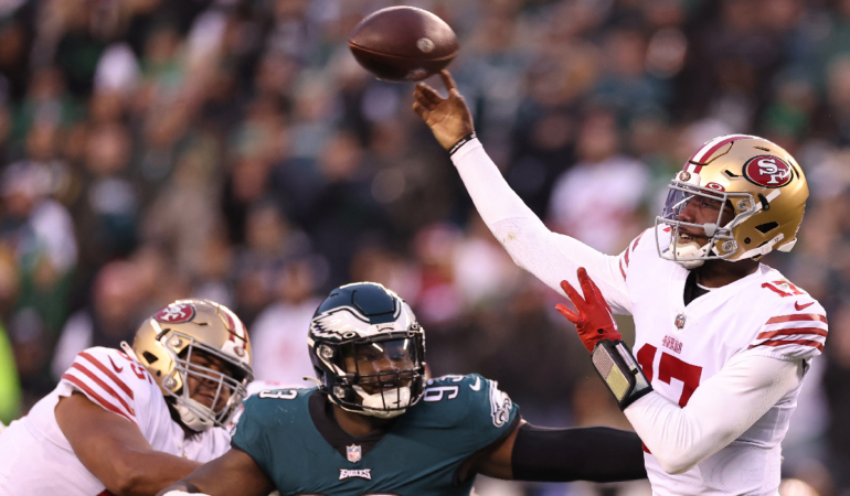 Josh Johnson salió conmocionado / Foto: AFP