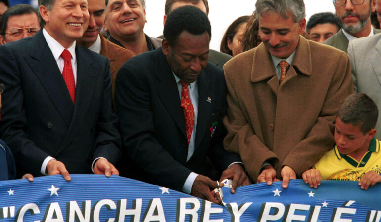 Pelé visitó en varias ocasiones Pachuca, pero nunca el Salón de la Fama. FOTO: Mexsport